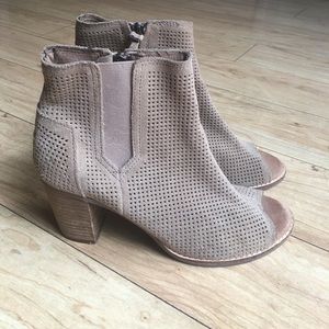 Toms "Majorca" Perforated Suede Peep Toe Bootie Brown 7.5 UK 5.5